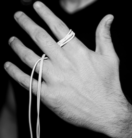 Wired - Magia Imposible con Audífonos