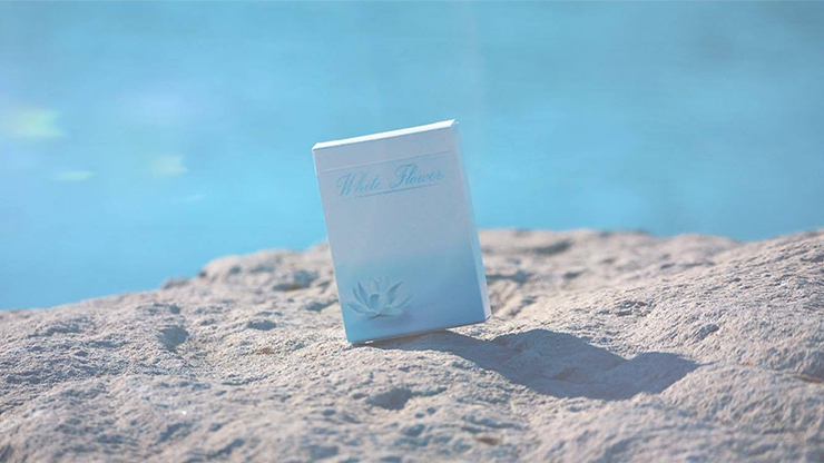 White Flower - Baraja de colección por Jack Nobile