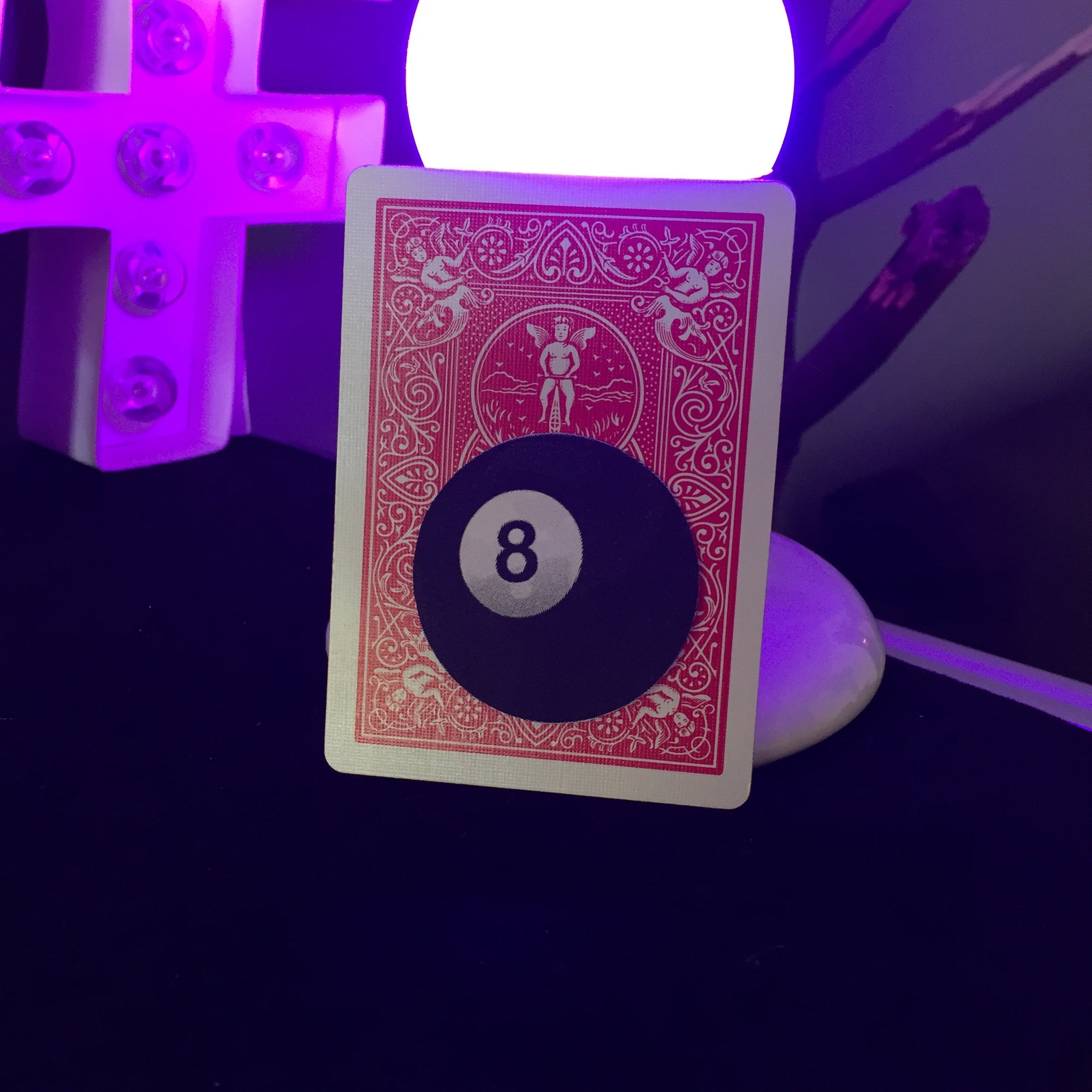 8 Bola Mágica - Aparición de Bola de Billar.